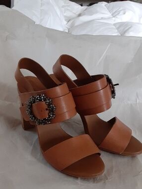 See By Chloe Cognac Leather Block Heel Sandals w Embellished Buckle Sz 38/7.5